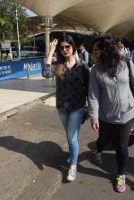 Zarine Khan snapped at the airport on 21st Jan 2016
